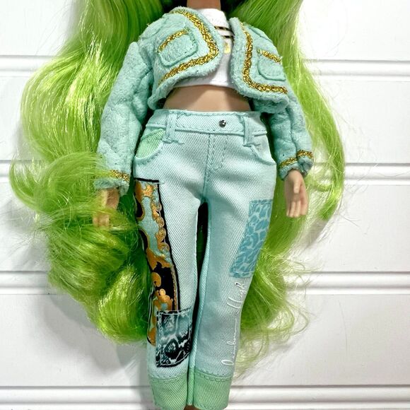 Rainbow High Fashion Jade Hunter Doll MGA Entertainment - Picture 3 of 8